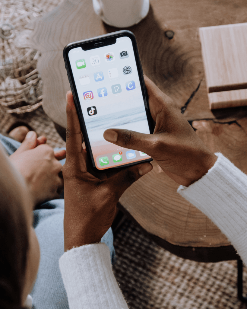 5 engaging instagram story posts for your wedding business