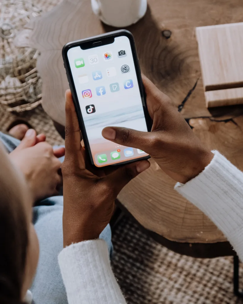 5 engaging instagram story posts for your wedding business